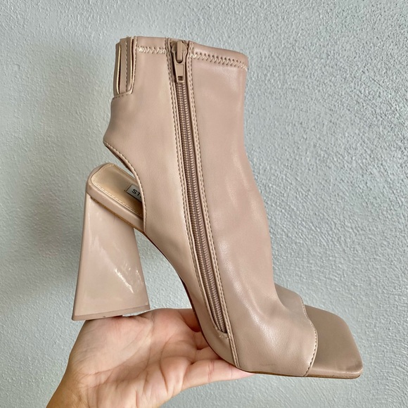 Steve Madden Heels Women’s Size 8.5 Block Chunky Heel Boots Taupe Peeptoe - Picture 2 of 9